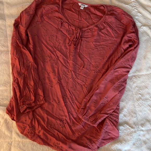 💕 Preloved Woman’s Medium Top Bundle💕 - Picture 9 of 15